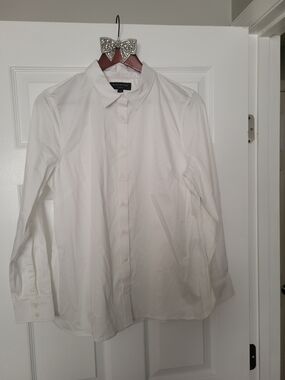 Banana Republic Women's White Button-Down Shirt
